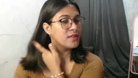 Ellez online show from 09/28/25, 06:24