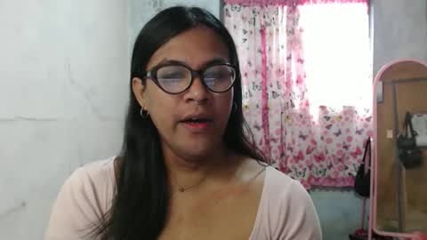 Ellez online show from 02/18/26, 07:15