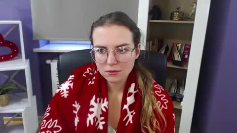 Z O E Y online show from 01/18/25, 09:02