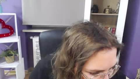 Z O E Y online show from 01/21/25, 05:27