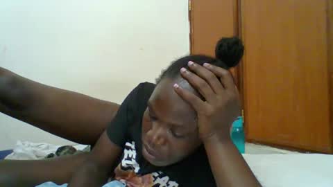 Snapshot of blacksexygal chatting on 03/17/26, 06:22 SARAH online show from 03/17/26, 06:22