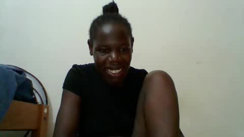 Snapshot of blacksexygal chatting on 03/19/26, 08:35 SARAH online show from 03/19/26, 08:35