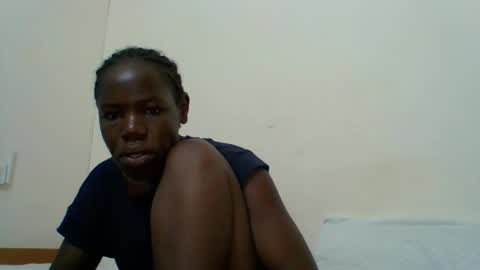 Snapshot of blacksexygal chatting on 03/29/26, 06:35 SARAH online show from 03/29/26, 06:35