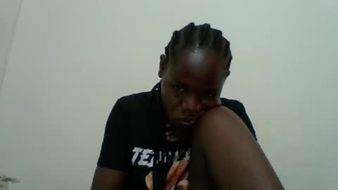 Snapshot of blacksexygal chatting on 04/04/26, 04:22 SARAH online show from 04/04/26, 04:22