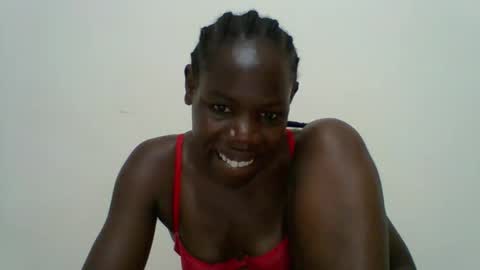 Snapshot of blacksexygal chatting on 04/05/26, 01:52 SARAH online show from 04/05/26, 01:52