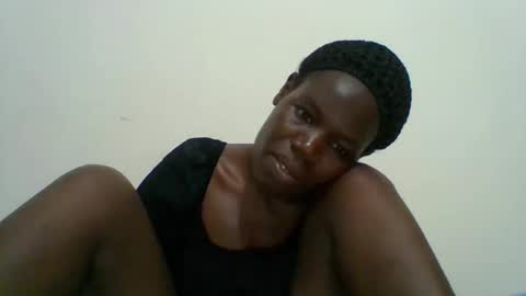 Snapshot of blacksexygal chatting on 04/23/26, 06:54 SARAH online show from 04/23/26, 06:54