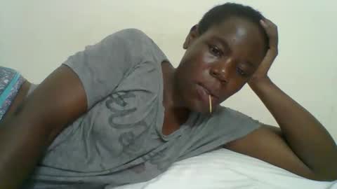 Snapshot of blacksexygal chatting on 05/01/26, 06:34 SARAH online show from 05/01/26, 06:34
