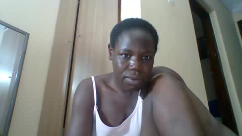 Snapshot of blacksexygal chatting on 05/03/26, 06:14 SARAH online show from 05/03/26, 06:14