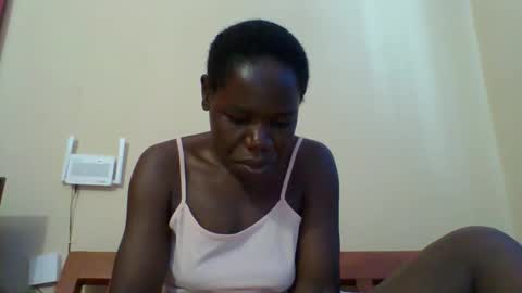 Snapshot of blacksexygal chatting on 05/05/26, 06:32 SARAH online show from 05/05/26, 06:32