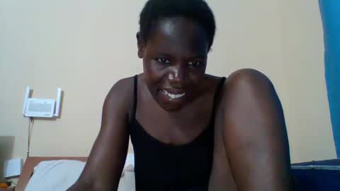 Snapshot of blacksexygal chatting on 05/07/26, 05:18 SARAH online show from 05/07/26, 05:18