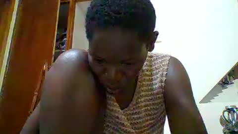 Snapshot of blacksexygal chatting on 06/15/26, 02:14 SARAH online show from 06/15/26, 02:14