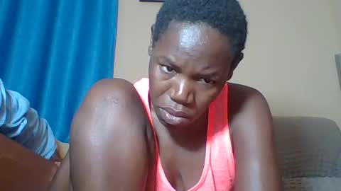 Snapshot of blacksexygal chatting on 07/27/26, 12:39 SARAH online show from 07/27/26, 12:39