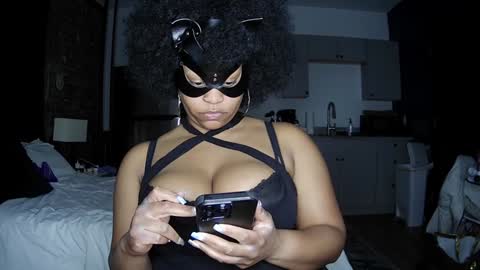 Queen Siren online show from 01/13/25, 04:50