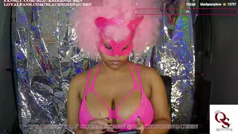 Snapshot of blacksirenqueen chatting on 04/18/26, 03:43 Queen Siren online show from 04/18/26, 03:43
