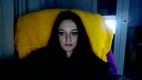 Snapshot of blacky_berry chatting on 01/16/25, 04:28 Ivy online show from 01/16/25, 04:28