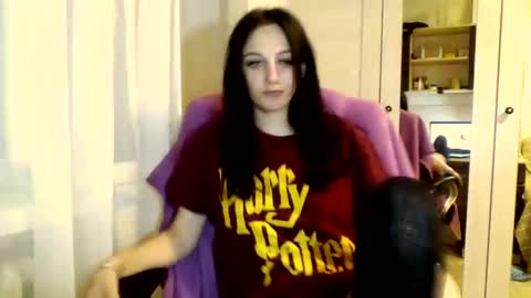 Snapshot of blacky_berry chatting on 02/22/25, 08:42 Ivy online show from 02/22/25, 08:42