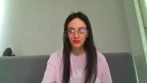 Snapshot of blacky_berry chatting on 03/31/26, 02:06 Ivy online show from 03/31/26, 02:06