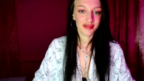 Snapshot of blacky_berry chatting on 07/10/26, 07:49 Ivy online show from 07/10/26, 07:49