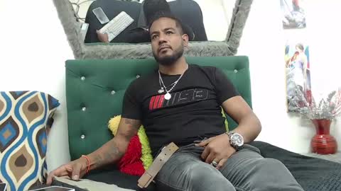 Snapshot of blade_foxx chatting on 01/03/25, 04:44 Richard online show from 01/03/25, 04:44