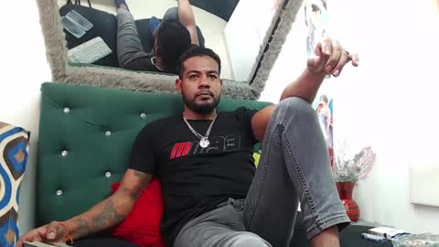 Snapshot of blade_foxx chatting on 01/07/25, 02:51 Richard online show from 01/07/25, 02:51