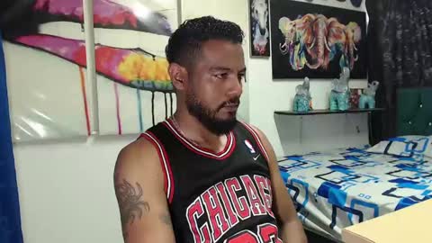 Snapshot of blade_foxx chatting on 02/05/25, 01:33 Richard online show from 02/05/25, 01:33