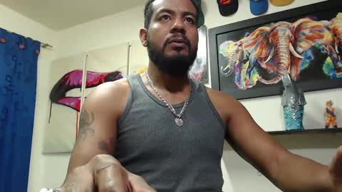 Snapshot of blade_foxx chatting on 02/22/25, 04:51 Richard online show from 02/22/25, 04:51