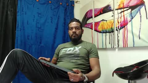 Snapshot of blade_foxx chatting on 02/28/25, 01:37 Richard online show from 02/28/25, 01:37