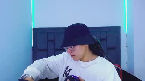 blade_sensual online show from 10/19/25, 08:26