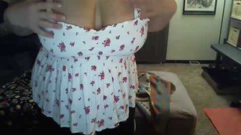 bladesizzo3111 online show from 01/03/25, 08:43