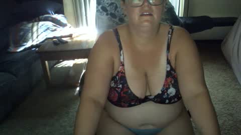 bladesizzo3111 online show from 09/18/25, 06:54