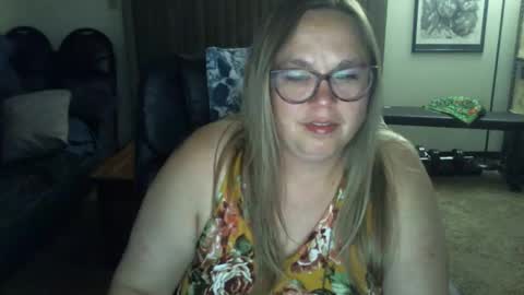 Snapshot of bladesizzo3111 chatting on 06/07/26, 05:00 bladesizzo3111 online show from 06/07/26, 05:00