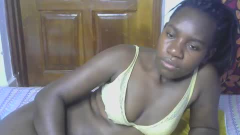 VIVIAN online show from 10/26/25, 05:30