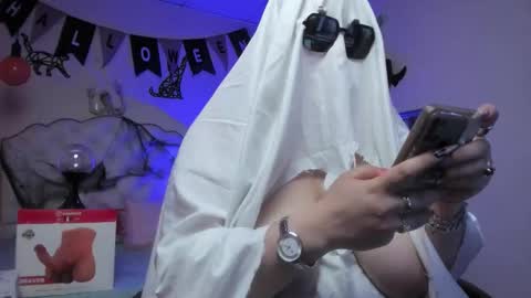 Snapshot of blair_elliis chatting on 10/10/25, 07:24 Blair online show from 10/10/25, 07:24