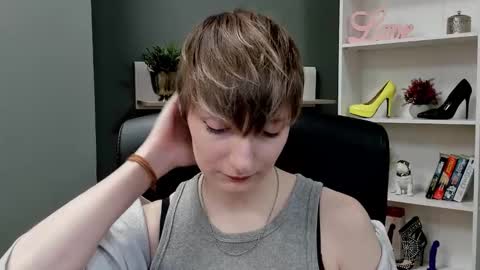 Blair online show from 10/21/25, 06:14