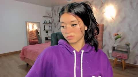 Snapshot of blair_harrison chatting on 11/18/25, 12:31 Blair online show from 11/18/25, 12:31