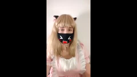 Snapshot of blairebellia chatting on 12/17/25, 02:23 blairebellia online show from 12/17/25, 02:23