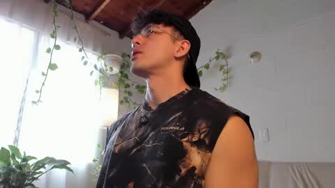 Snapshot of blake_levi chatting on 06/08/26, 03:56 Blake Levi Independent Model online show from 06/08/26, 03:56