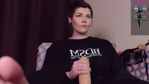 Britney online show from 02/02/25, 07:14