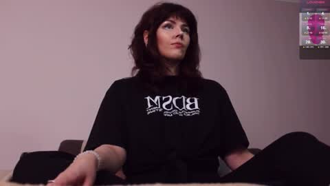 Britney online show from 10/11/25, 10:03