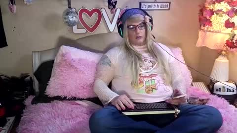 Snapshot of blakelytgirl chatting on 02/13/25, 11:39 Blakely Morningstar online show from 02/13/25, 11:39