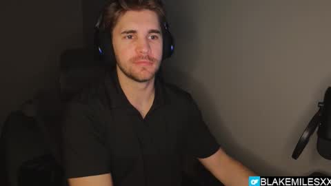 Snapshot of blakemiles2 chatting on 11/05/25, 03:50 Blake Miles online show from 11/05/25, 03:50