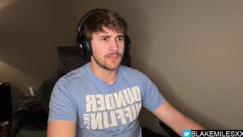 Snapshot of blakemiles2 chatting on 11/30/25, 05:11 Blake Miles online show from 11/30/25, 05:11