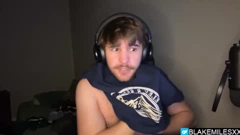 Snapshot of blakemiles2 chatting on 12/03/25, 06:43 Blake Miles online show from 12/03/25, 06:43