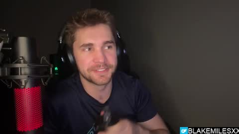Snapshot of blakemiles2 chatting on 04/04/26, 03:16 Blake Miles online show from 04/04/26, 03:16