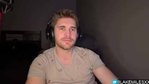 Snapshot of blakemiles2 chatting on 04/09/26, 03:17 Blake Miles online show from 04/09/26, 03:17