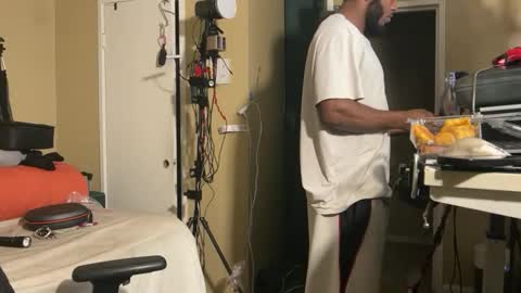 Snapshot of blakjag chatting on 10/28/25, 06:06 Blackjag00 online show from 10/28/25, 06:06