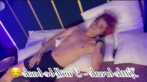 Snapshot of blalz_vok chatting on 09/24/25, 10:35 Blaiz online show from 09/24/25, 10:35