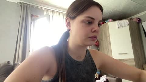 Angel online show from 07/01/26, 06:04
