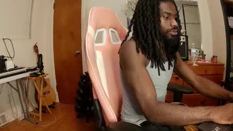 Snapshot of blaqjay chatting on 12/02/25, 01:44 BlaqJay online show from 12/02/25, 01:44