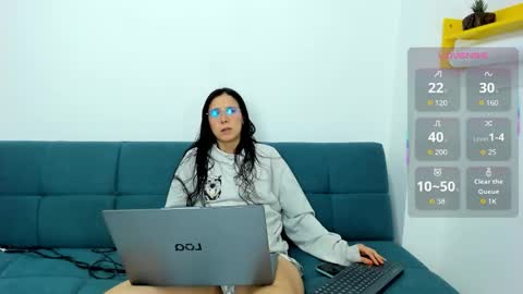 Snapshot of blessedguy_1 chatting on 10/21/25, 10:43 blessedguy_1 online show from 10/21/25, 10:43